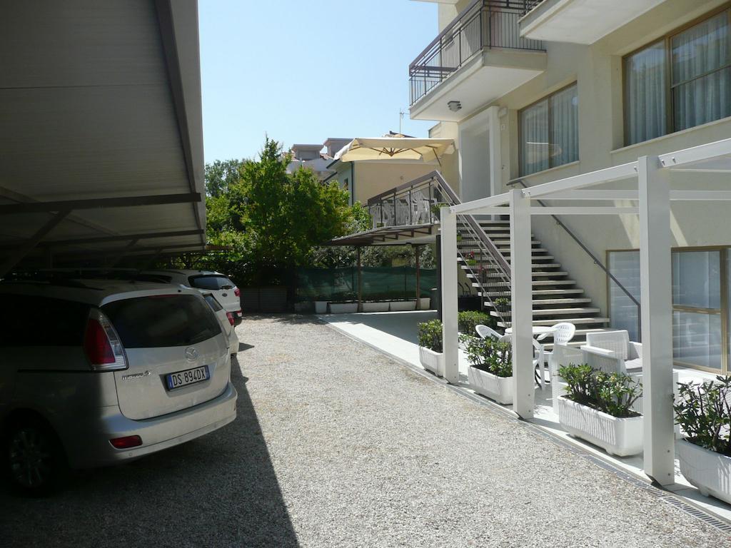 Hotel Kim Rimini Exteriér fotografie
