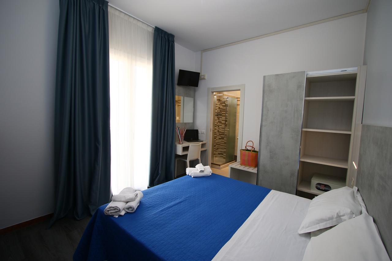 Hotel Kim Rimini Exteriér fotografie