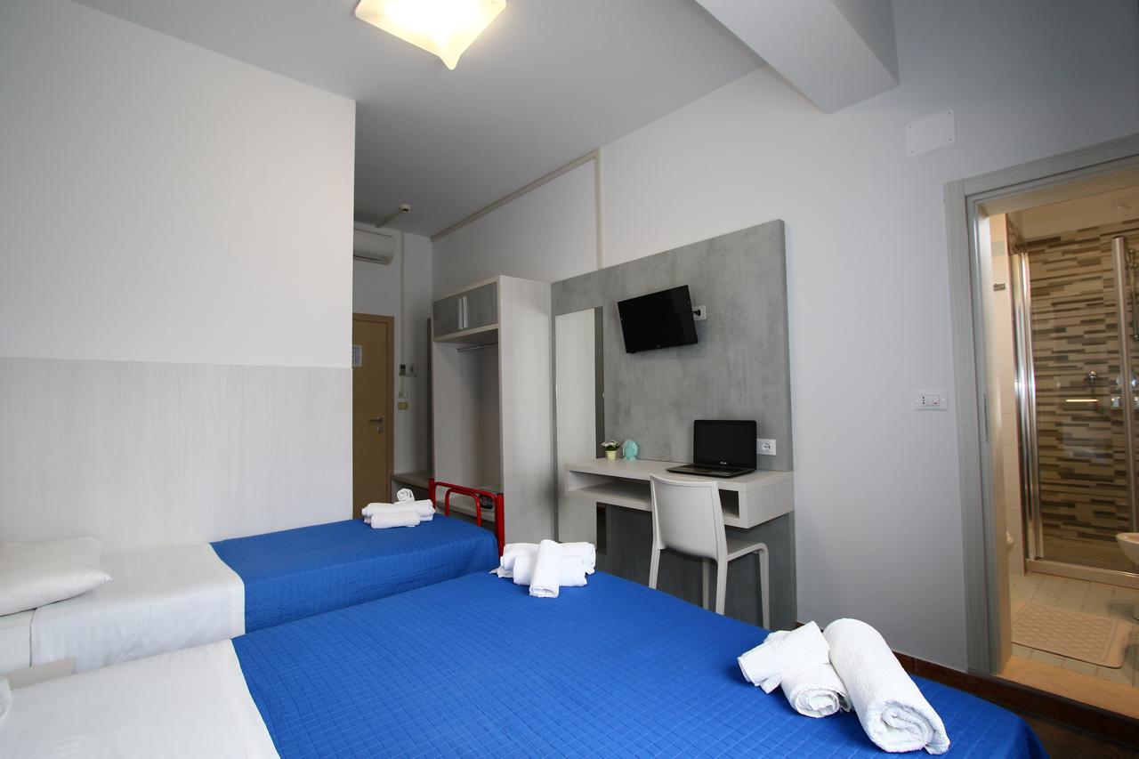 Hotel Kim Rimini Exteriér fotografie